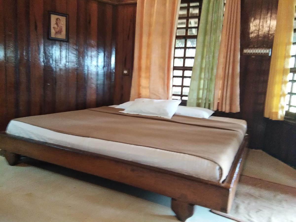 Natural Cottage Varkala Exterior photo